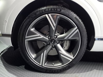 2025 Genesis GV80 photo 6