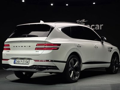 2025 Genesis GV80 photo 3