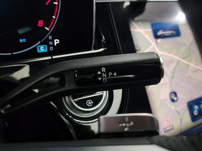 MERCEDES-BENZ E-CLASS - 9