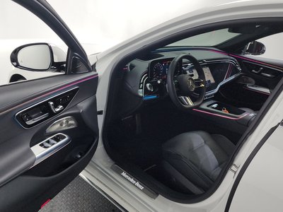 MERCEDES-BENZ E-CLASS - 10