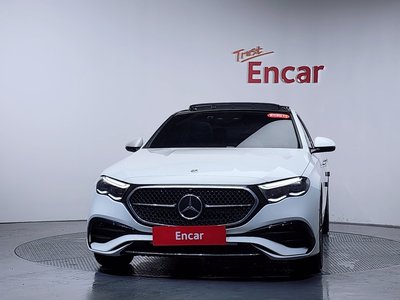 MERCEDES-BENZ E-CLASS - 3