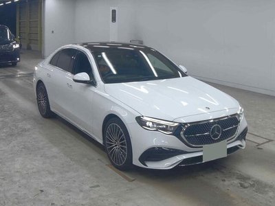 MERCEDES-BENZ E-CLASS - 1