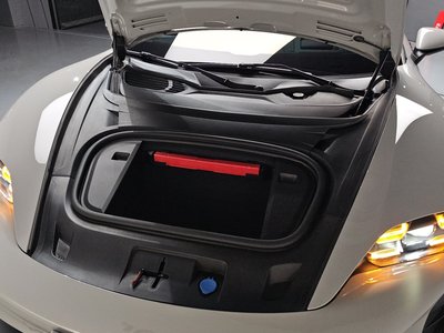 PORSCHE TAYCAN - 7
