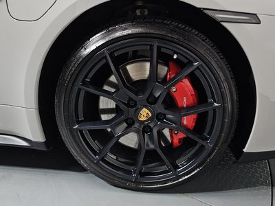 PORSCHE TAYCAN - 8
