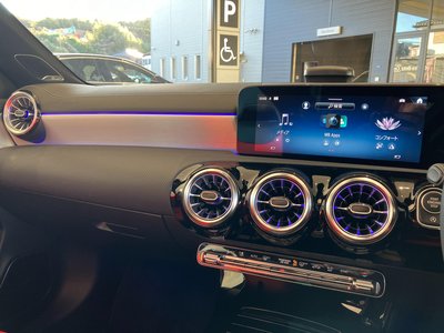 MERCEDES-BENZ CLA - 9