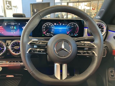 MERCEDES-BENZ CLA - 8