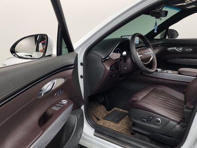 2021 Genesis GV70 — миниатюра 13