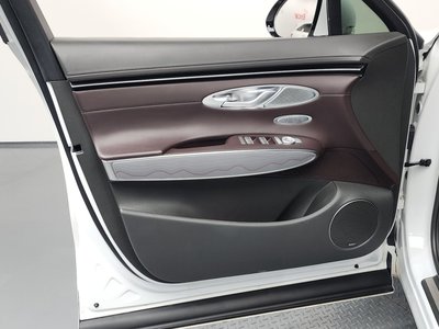 2021 Genesis GV70 — миниатюра 14