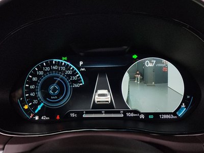 2021 Genesis GV70 — миниатюра 11