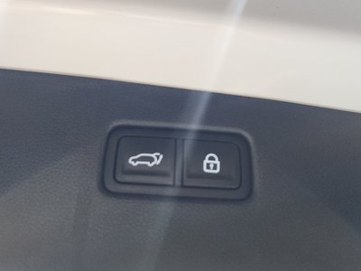 2021 Genesis GV70 — миниатюра 27