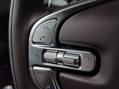 2021 Genesis GV70 — миниатюра 31