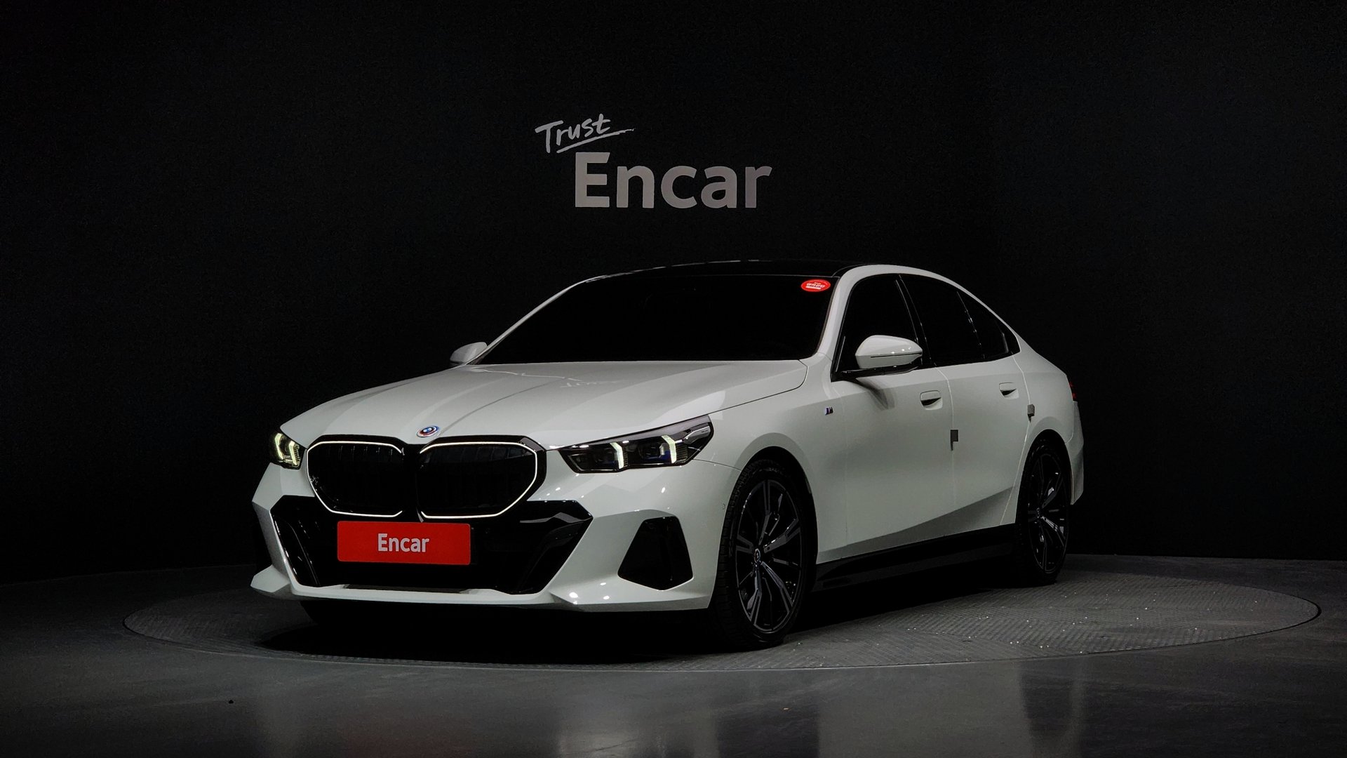 BMW 5 SERIES - View 1