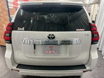 TOYOTA LAND CRUISER PRADO - 10