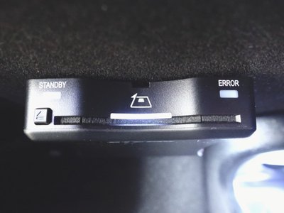 MERCEDES-BENZ E-CLASS - 10