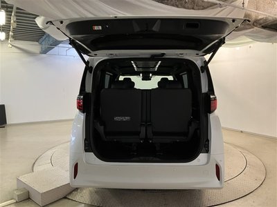 2025 Toyota ALPHARD 照片 10