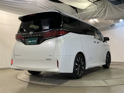 2025 Toyota ALPHARD 照片 9