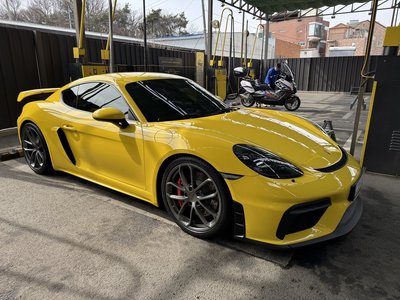 صورة 1 لـ 2022 Porsche 718