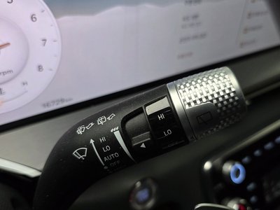 2024 Genesis GV80 — миниатюра 17