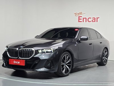 2024 BMW 5 SERIES 照片 1