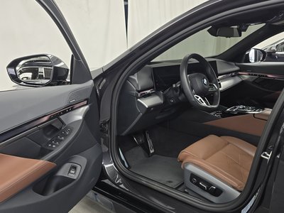 2024 BMW 5 SERIES 照片 10