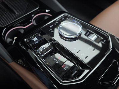 2024 BMW 5 SERIES 照片 9