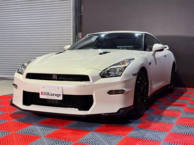 NISSAN GT-R - 10