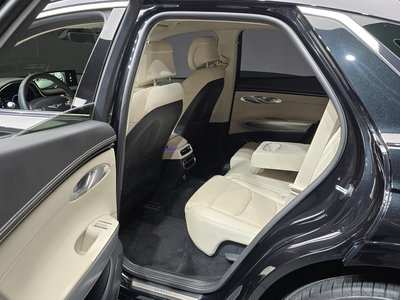 صورة مصغرة 11 لـ 2023 Genesis GV70