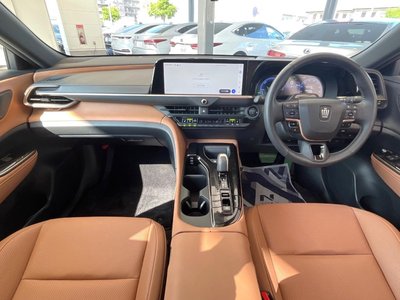 صورة 2 لـ 2024 Toyota CROWN SPORT