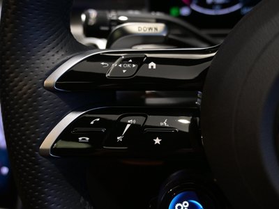 2025 Mercedes-BENZ C-CLASS AMG — миниатюра 24