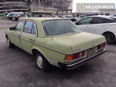 MERCEDES-BENZ E-CLASS - 2