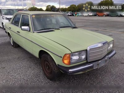 MERCEDES-BENZ E-CLASS - 1