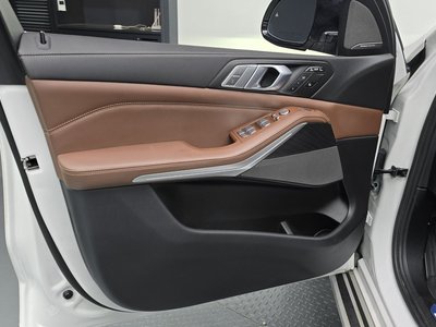 2020 BMW X7 — миниатюра 14