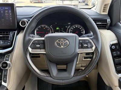 TOYOTA LAND CRUISER 300 - 2
