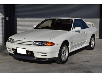 NISSAN SKYLINE GT-R - 2