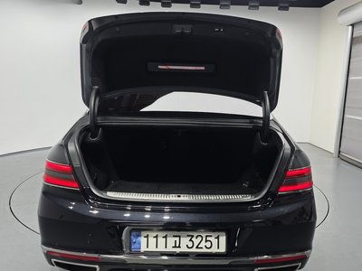 2020 Genesis G90 — миниатюра 26