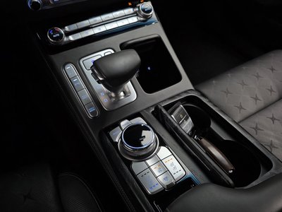 2020 Genesis G90 — миниатюра 12