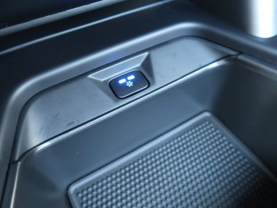 2024 LAND Rover DEFENDER — миниатюра 13