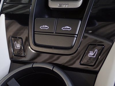 PORSCHE 911 TARGA - 6