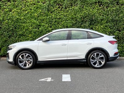 2025 AUDI Q4 SPORTBACK E-TRON photo 4