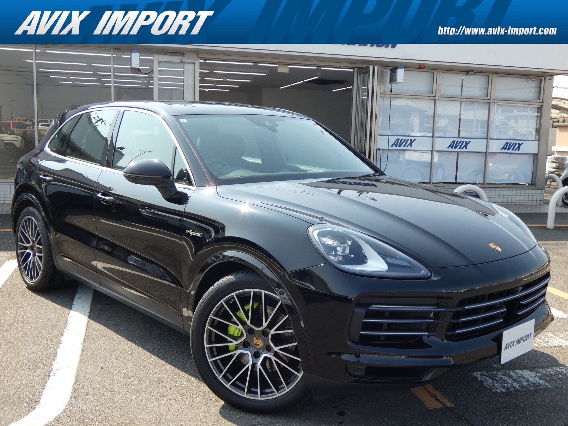 PORSCHE CAYENNE - View 1