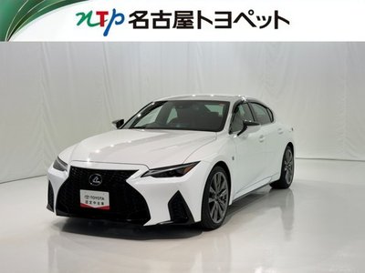 LEXUS IS - 1