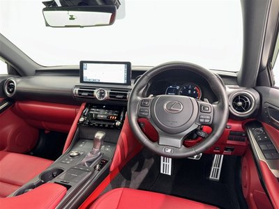 LEXUS IS - 9