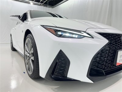 LEXUS IS - 8
