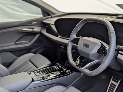صورة 15 لـ 2025 AUDI Q6 E-TRON
