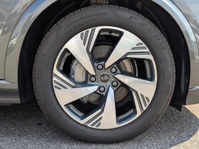 صورة 12 لـ 2025 AUDI Q6 E-TRON