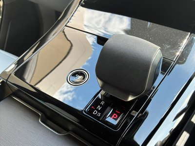 2025 LAND Rover RANGE ROVER SPORT thumbnail 24