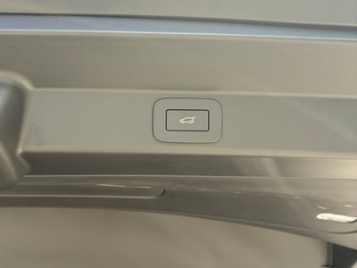 2025 LAND Rover RANGE ROVER SPORT thumbnail 16