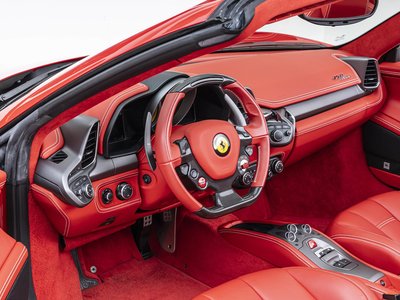 2015 FERRARI 458 SPIDER thumbnail 16