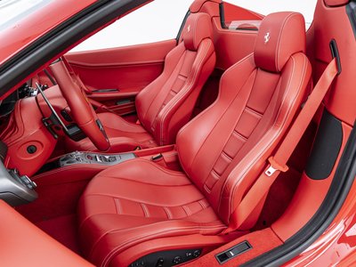 2015 FERRARI 458 SPIDER thumbnail 14