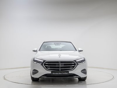 2025 Mercedes-BENZ E-CLASS photo 2